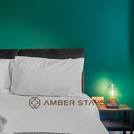 Spacious 5 Bed House In Reading By Amber Stays, Perfect For Business & Contractors, Sleeps 12! Экстерьер фото