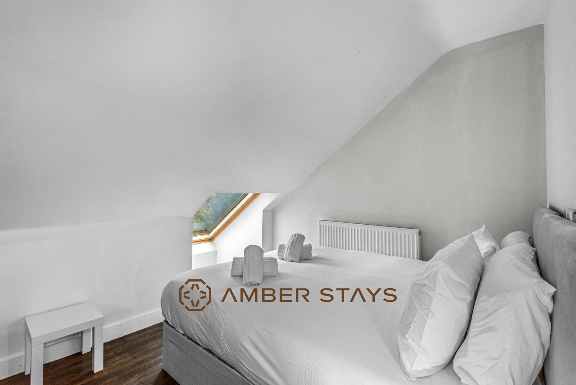 Spacious 5 Bed House In Reading By Amber Stays, Perfect For Business & Contractors, Sleeps 12! Экстерьер фото