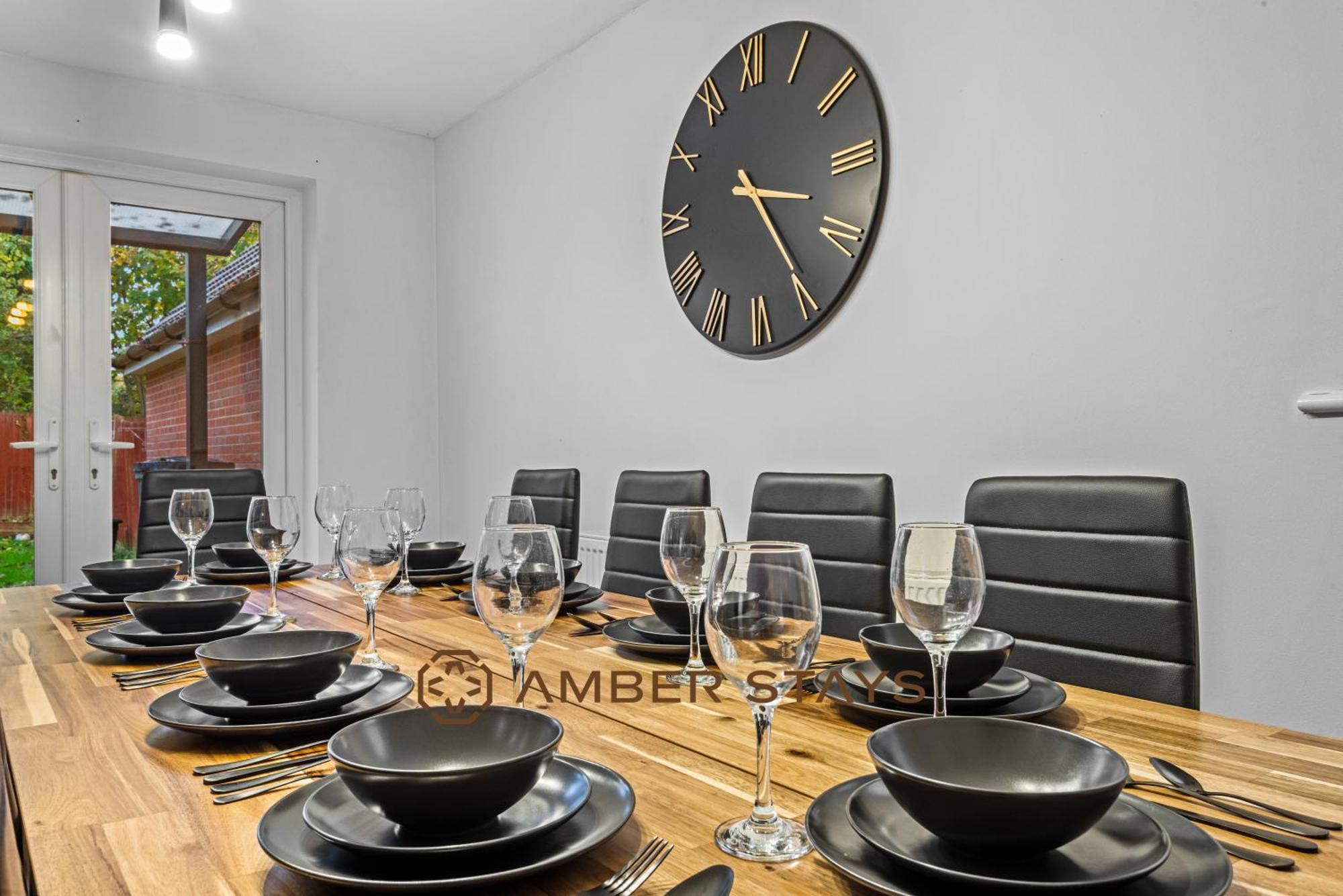 Spacious 5 Bed House In Reading By Amber Stays, Perfect For Business & Contractors, Sleeps 12! Экстерьер фото