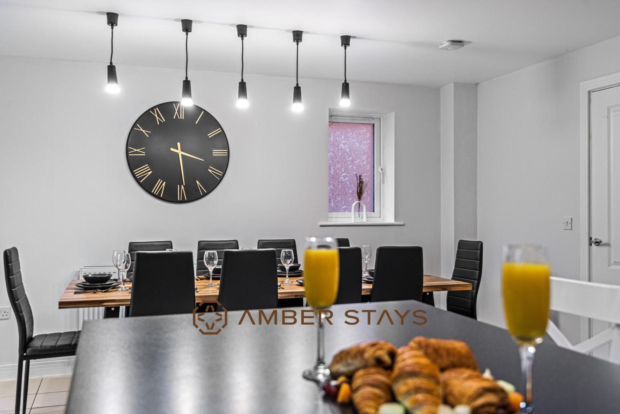 Spacious 5 Bed House In Reading By Amber Stays, Perfect For Business & Contractors, Sleeps 12! Экстерьер фото
