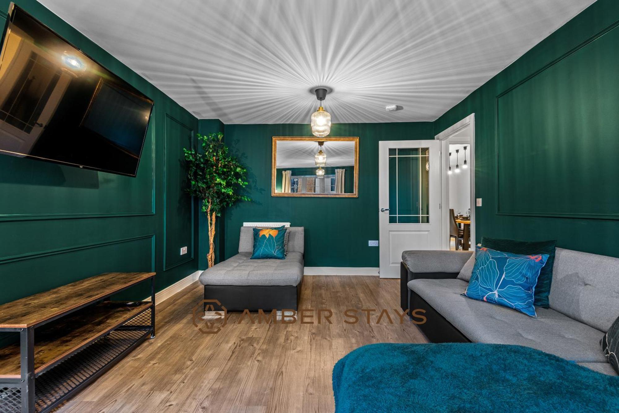 Spacious 5 Bed House In Reading By Amber Stays, Perfect For Business & Contractors, Sleeps 12! Экстерьер фото